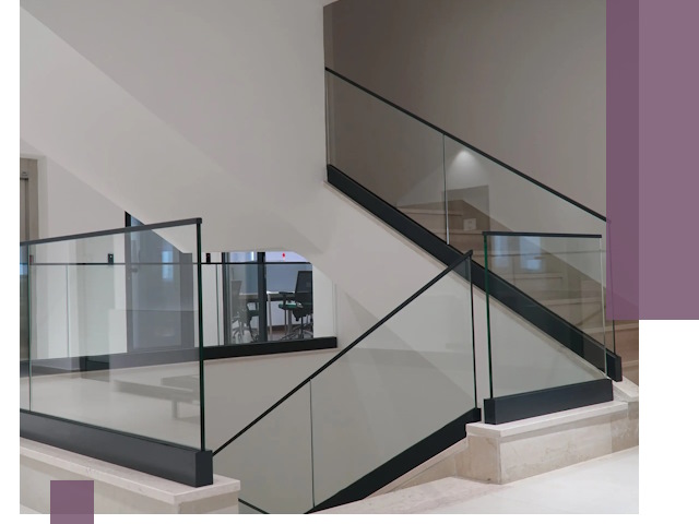 Стеклянные перила премиум-класса с установкой в Муре