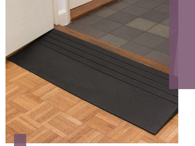 Резиновые пандусы для доступа и безопасности в Муре