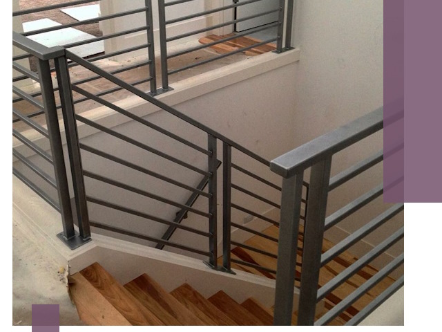 Изготовление поручней из металла и дерева в Муре